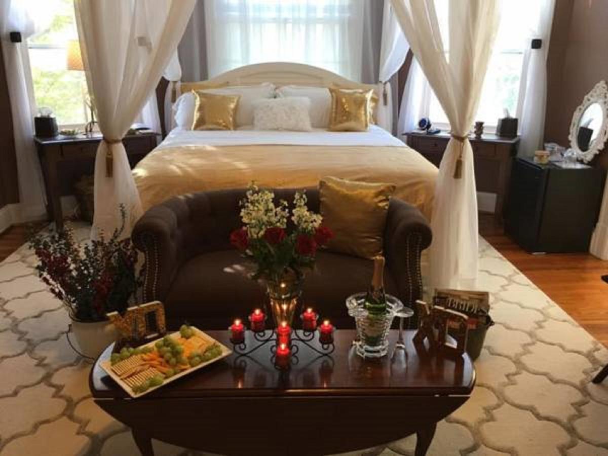 Winridge Manor Bed And Breakfast Madison Heights Eksteriør billede